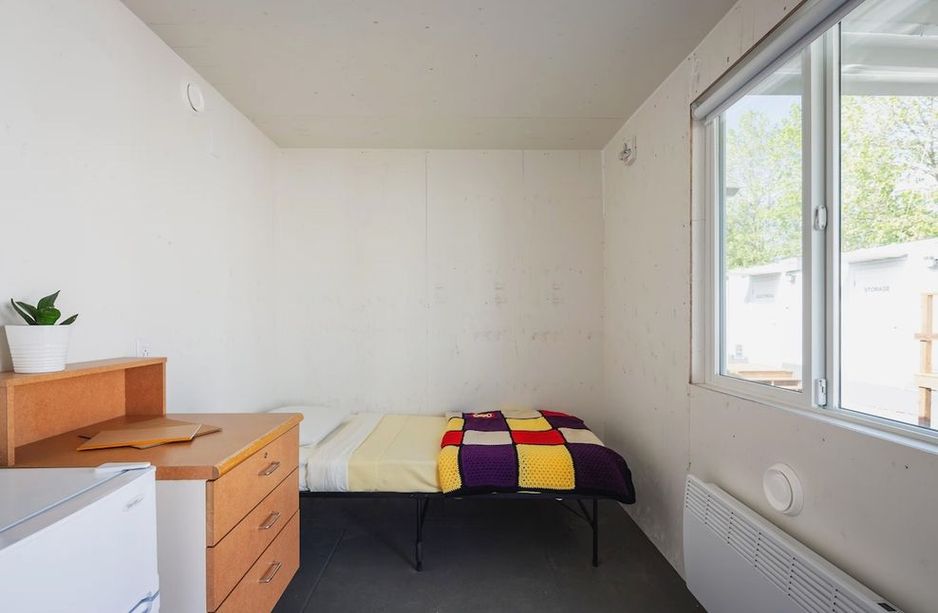 维多利亚卡尔多尼亚广场微型住宅村