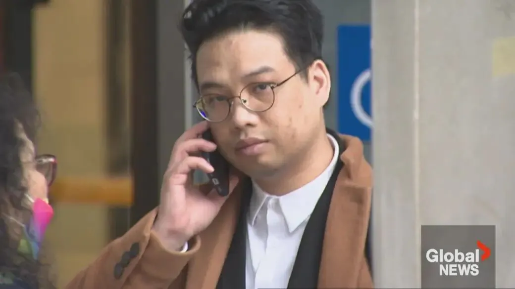 点击播放视频：&lsquo;对被控谋杀楼上邻居夫妇的结案陈词&rsquo;
