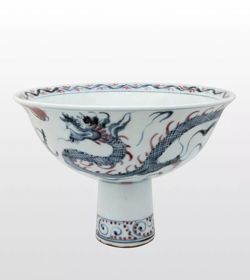 明 青花釉里红云龙高脚杯.jpg