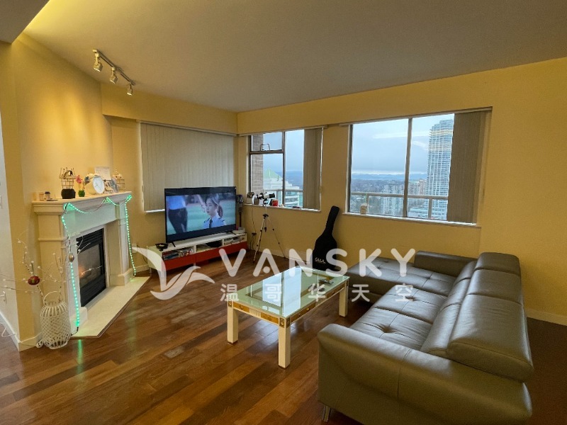 230103200612_LivingRoom2.jpg