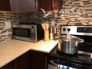 230110170353_kitchen.jpeg