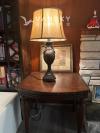 实木茶几加上台灯加上画，一共100加币，自取