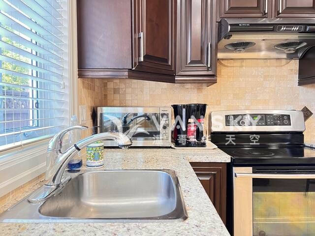 No.1 House 独立出入一室一厅带厨房全卫随时可入住，价格面议