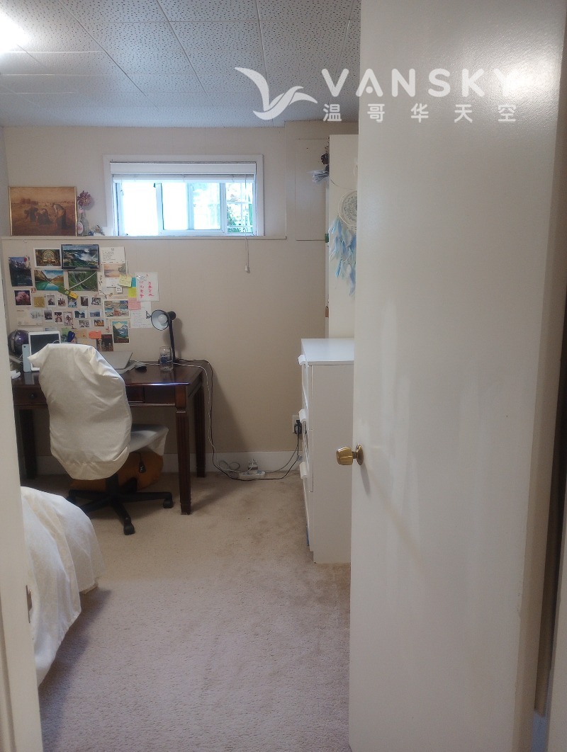 温哥华Marine Drive Stn旁 两室一厅独立出入 招女生室友9或 10月入住