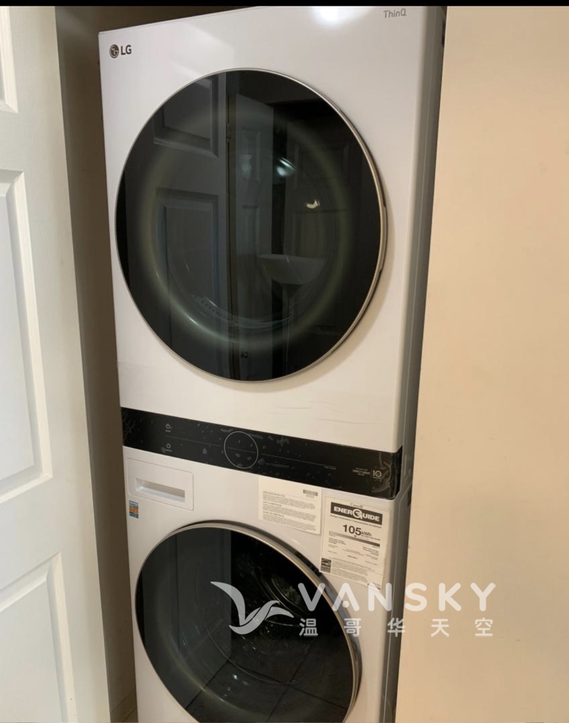 Downtown 阳光海景公寓二室二卫一书房