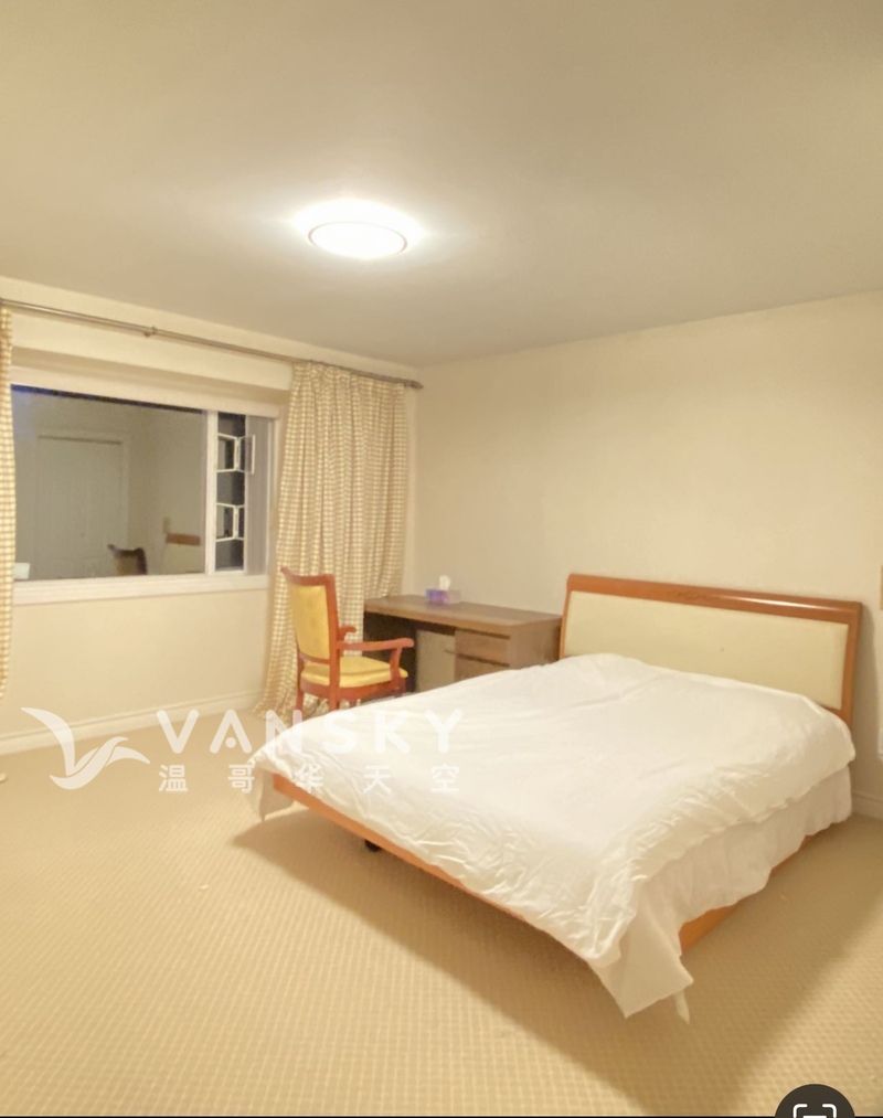 租期灵活，温西3 5夹maple 楼上主卧套房，一个睡房，近机场，UBC