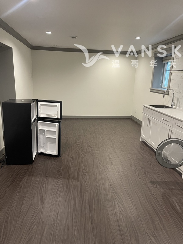 近lougheed studio出租 