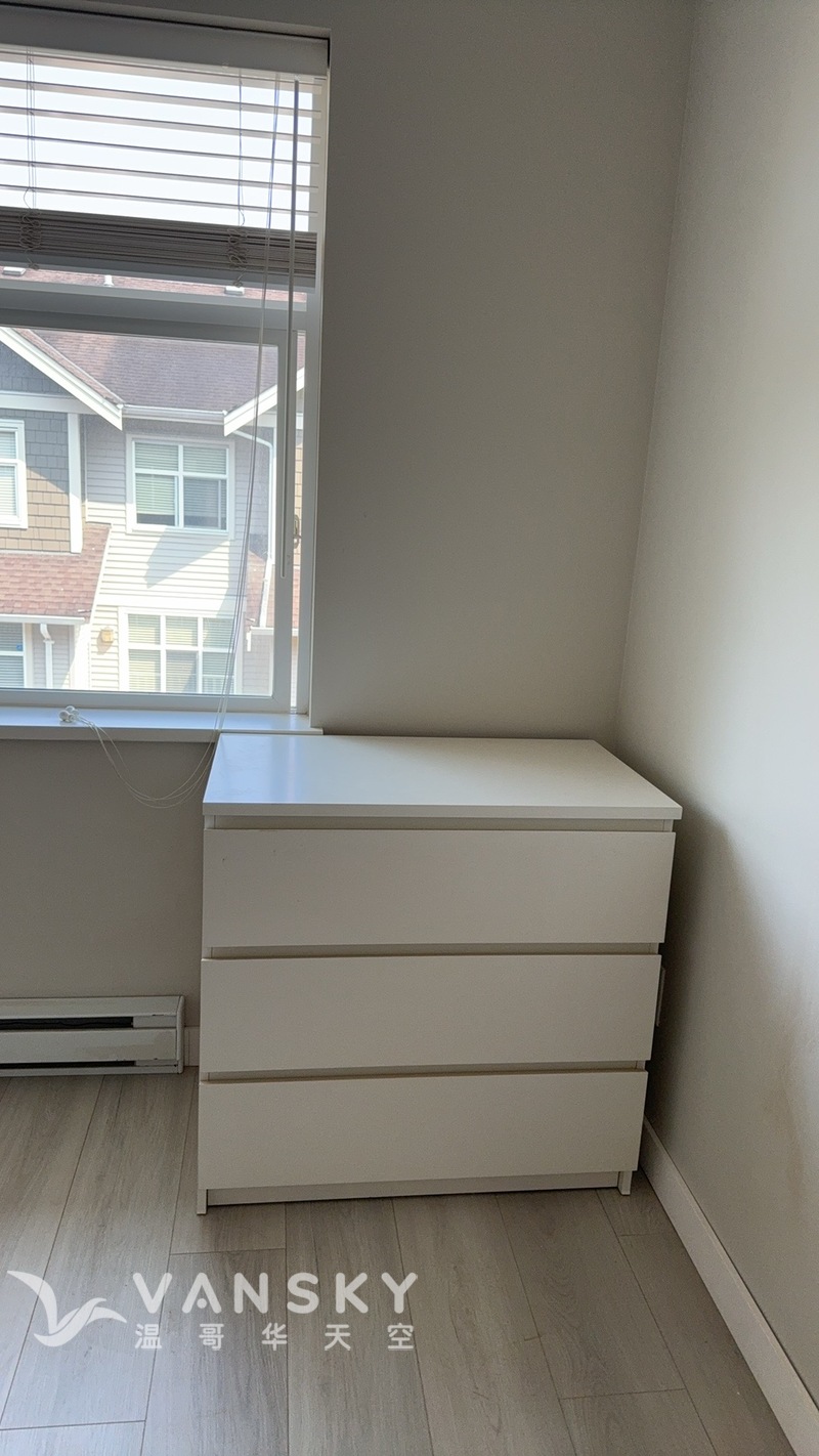 Ikea3层柜子免费自取