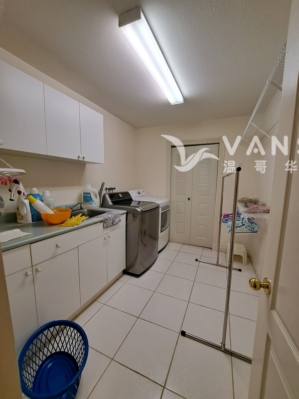 独立屋地下室2️⃣房1厅出租