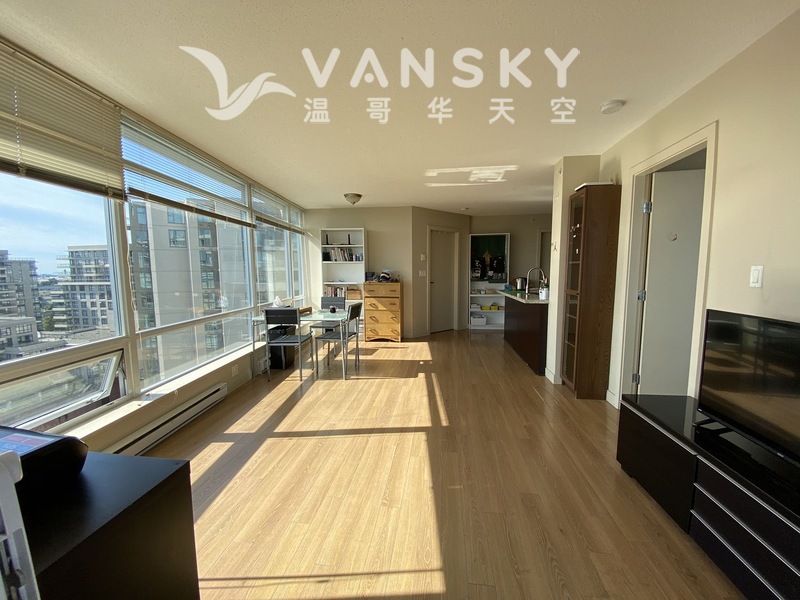 列治文 两房两位一车位求租