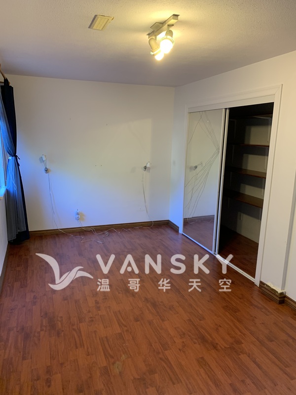 Richmond 独立屋楼下两房一厅出租