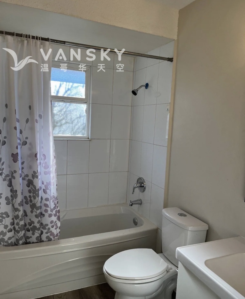 新装南向独立出入一室一卫平地一楼