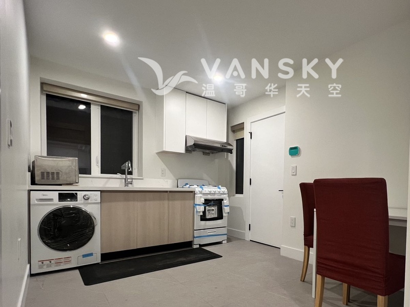 Edmonds两房一卫 独立出入