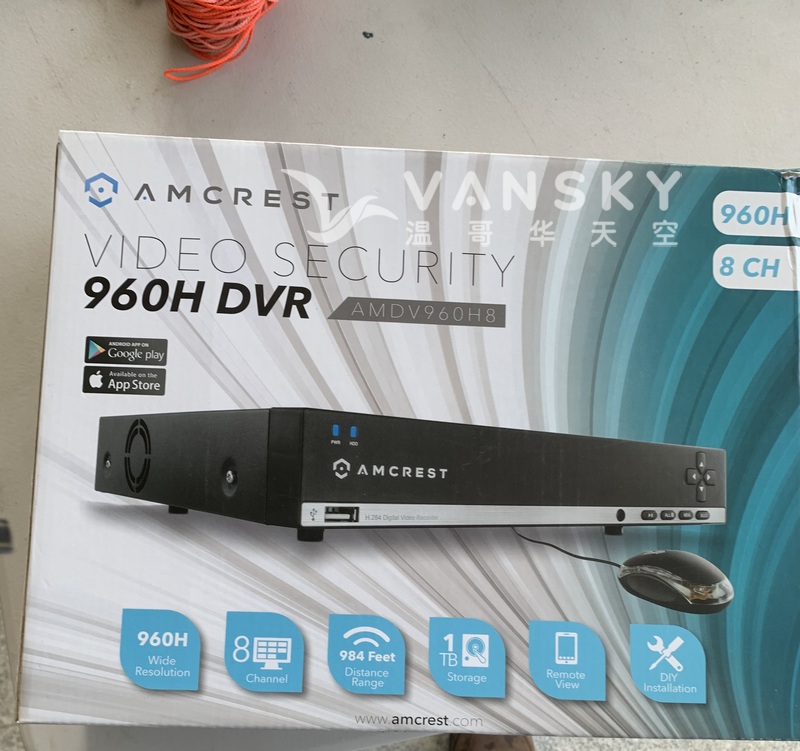 闲置的一台监控摄像机主机