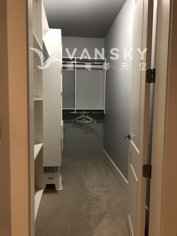 metrotown半地下整层两房两厅出租