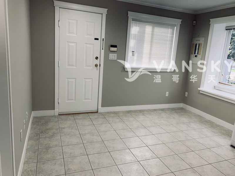 新屋平地温东两房一厅