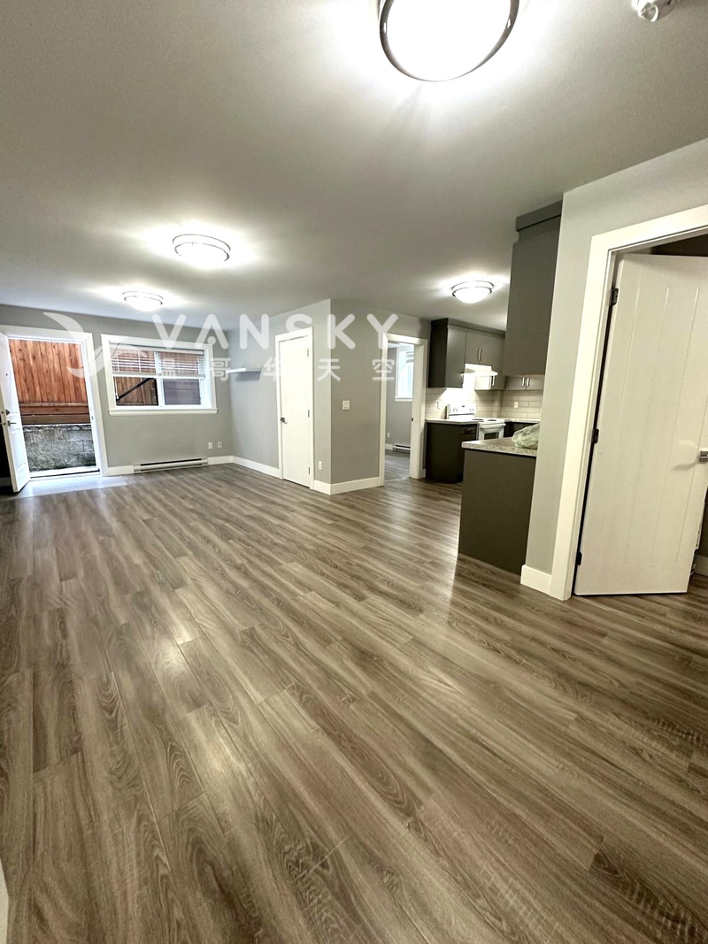 高贵林市中心独立两房一厅套间出租