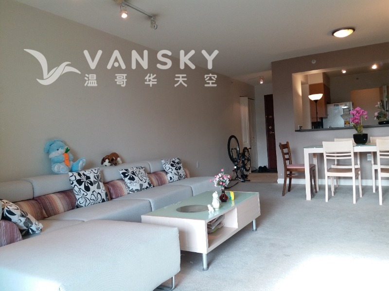 出租列治文中心两房两浴高层公寓，安静、宽敞,明亮，家具齐全拎包入住，入读重点中学