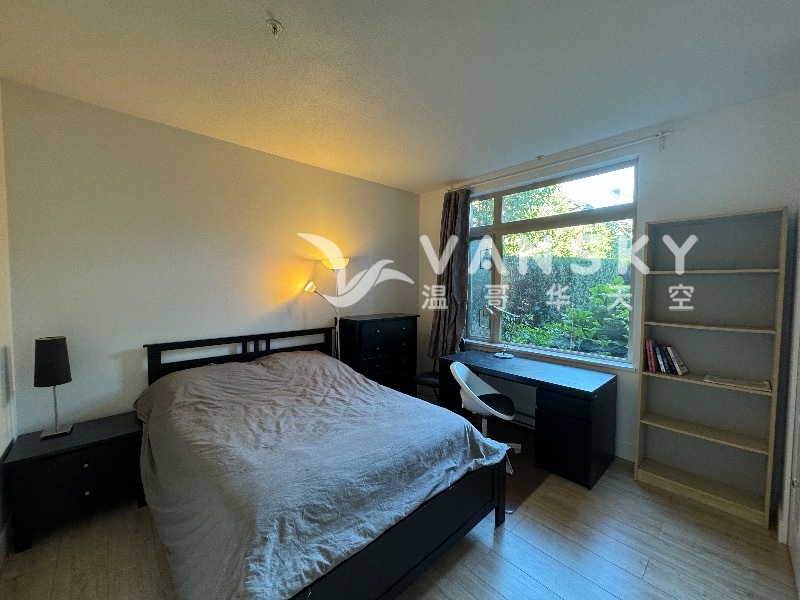 UBC Wesbrook Mall 校内 主卧出租