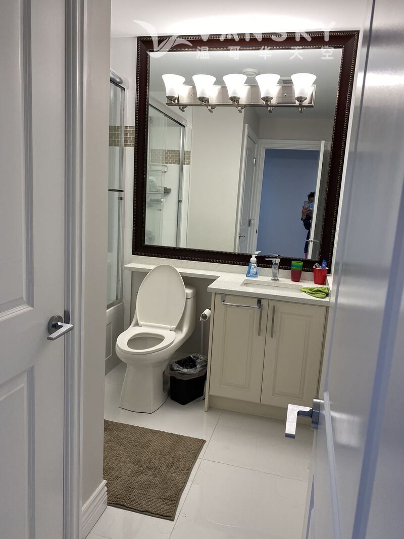 出租独立进出后巷  公寓两室一厅 半地下室