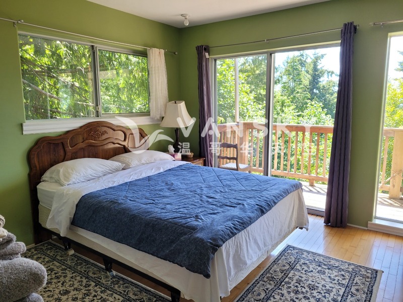 Powell River两层海景别墅