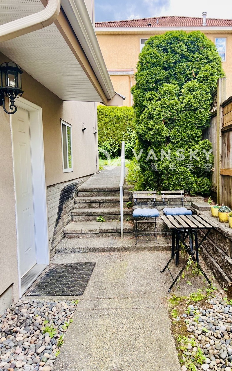 近高贵林中心舒适的两室一厅一卫独立出入