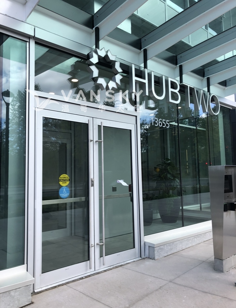 Surrey素里天车站旁1房1厅1卫公寓出租