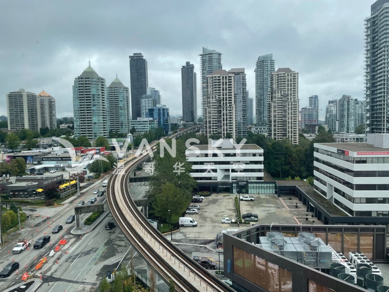 带家具靠近地铁站全新2房公寓首次出租