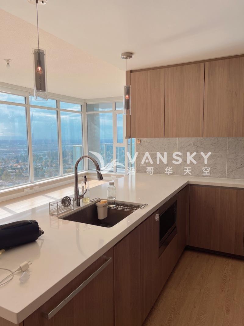 Metrotown 两室两卫出租$3200