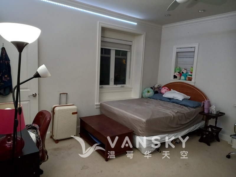 Marine gateway 天車站十分鐘