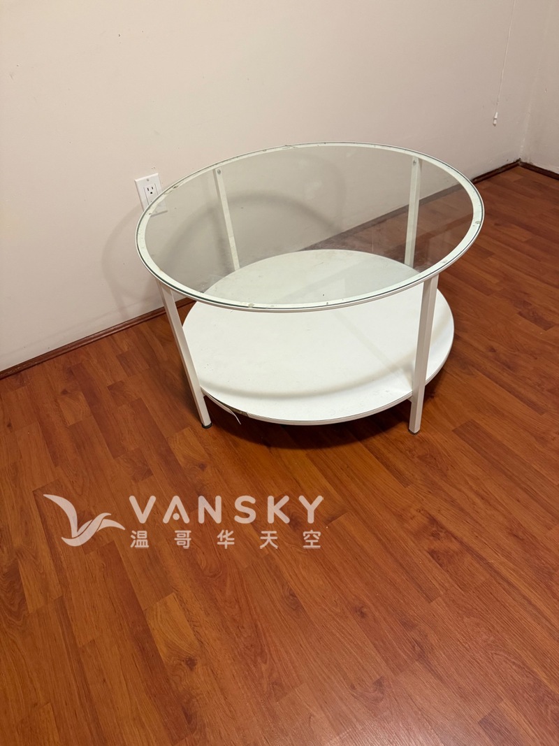 出闲置家具，Double Size床架床垫，床头柜，铁制衣架，茶几