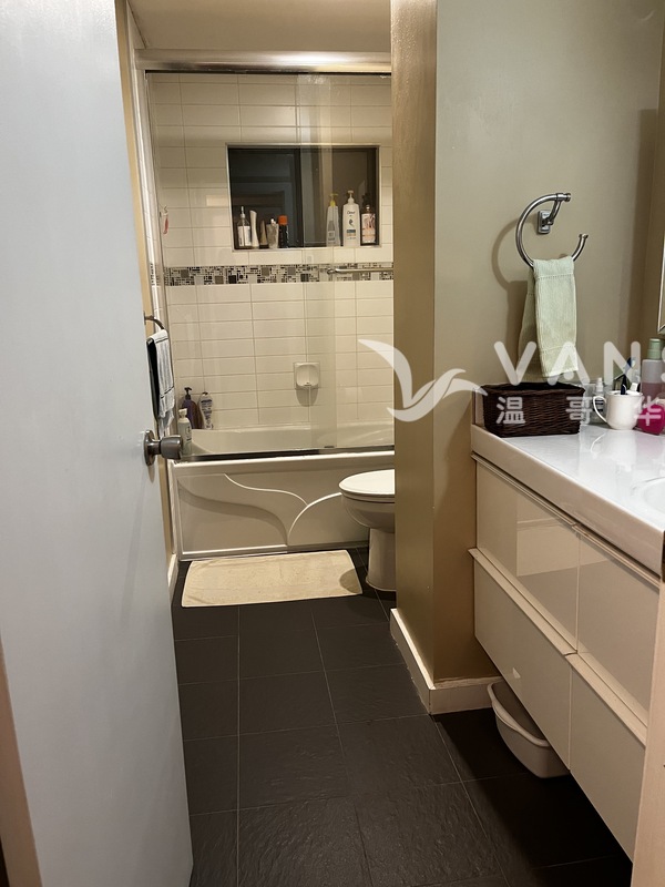 一房出租（高贵林中心附近）