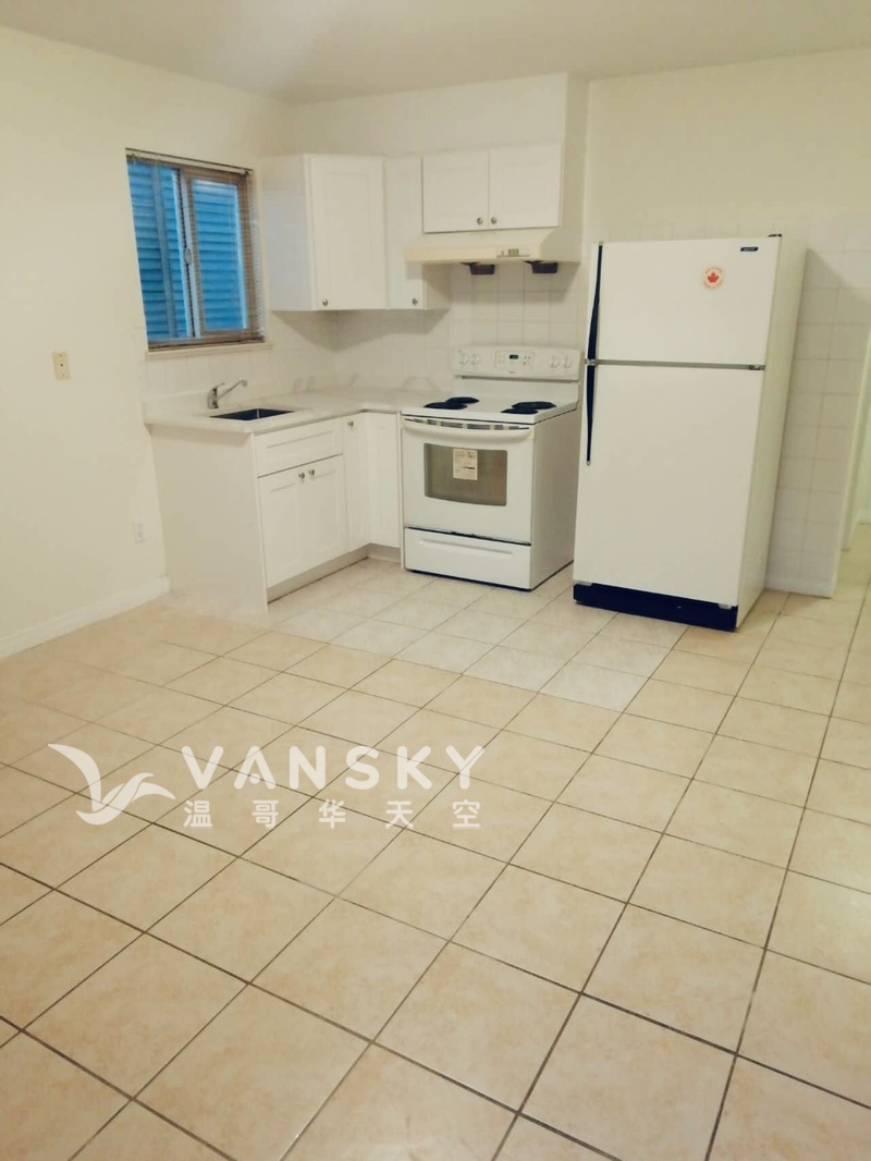 新装修平地一房一厅全包