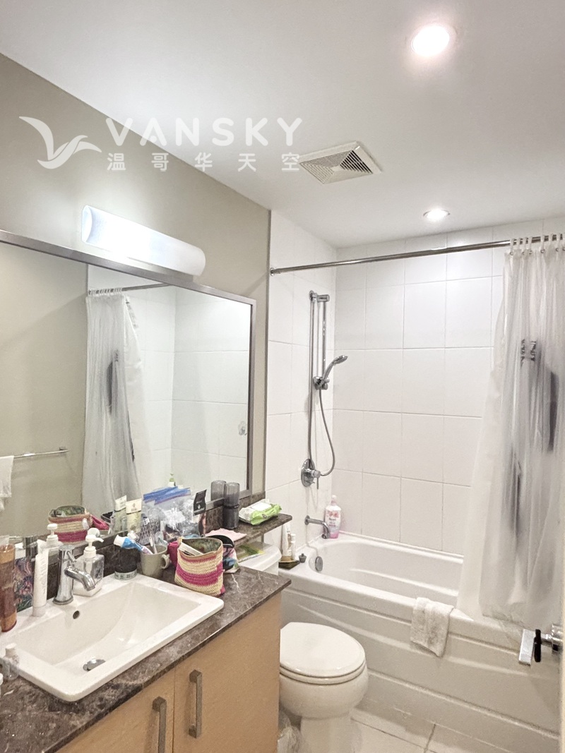 Matrotown旁独立卫生间房间出租