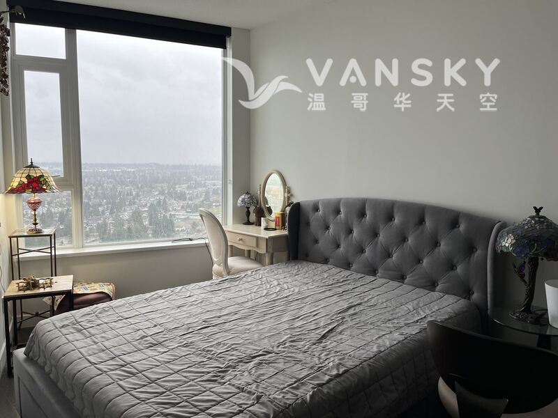 素里天车站楼上