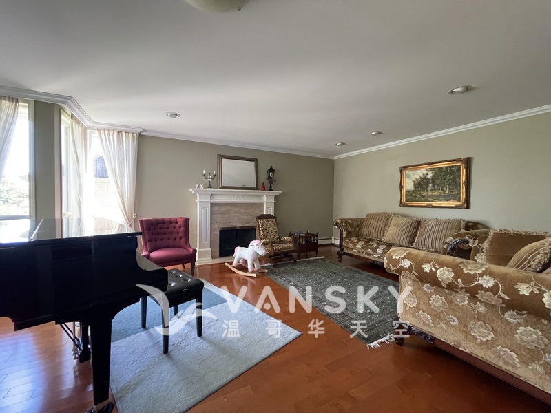 PG附近温馨家庭房间诚邀大女孩加入