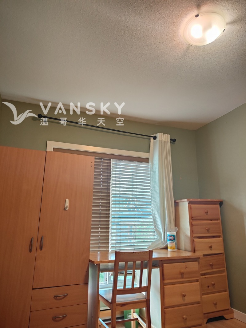 溫西楼上單人房（Langara斜對面）