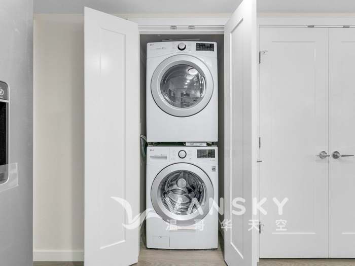 列治文 豪华 686尺一房出租