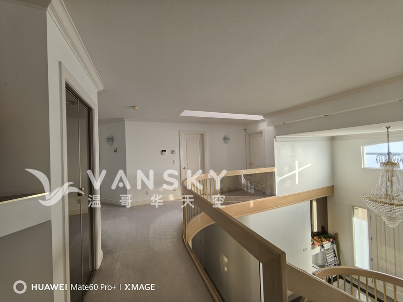 列治文列治文二号路中段大house 二楼带卫浴套房出租楼带卫浴套房