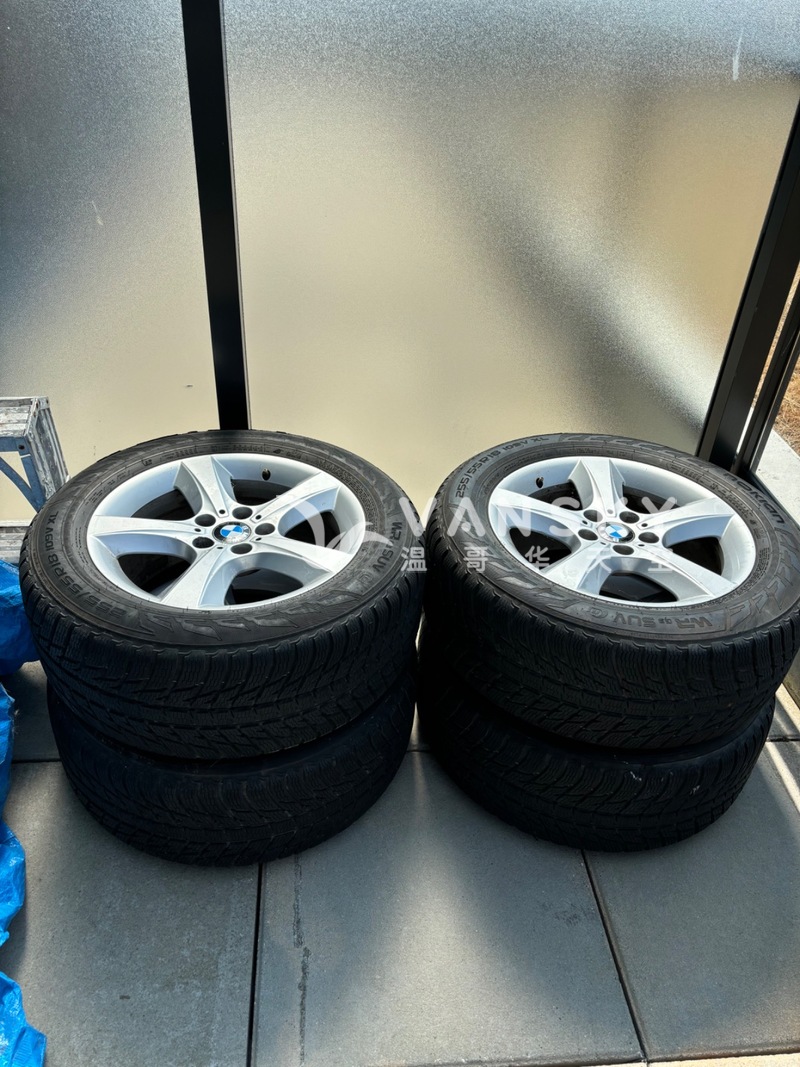 急售宝马X 5冬季轮胎