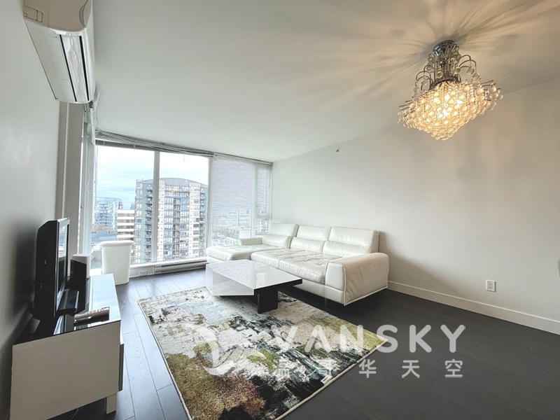 列治文中心一卧一书一卫公寓出租