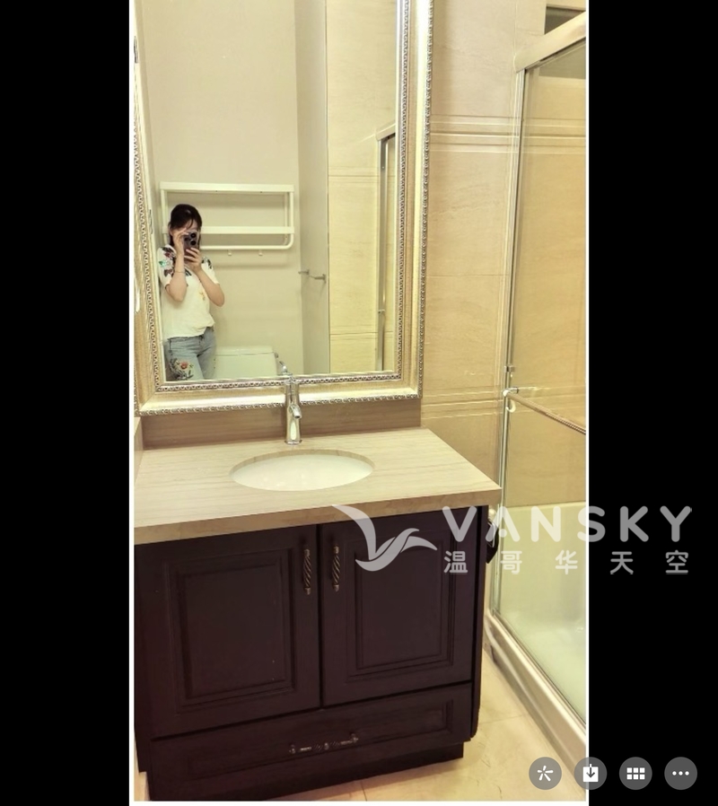 出租独自屋中的一个套间