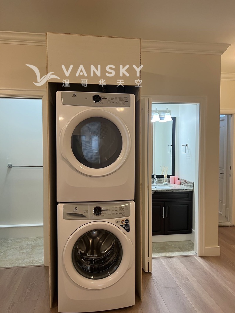 列志文独立屋一楼两房一厅出租