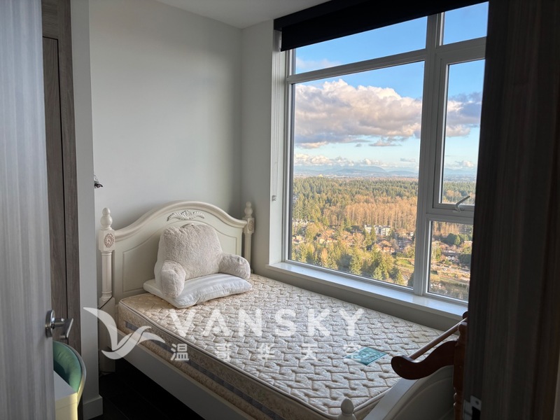 素里中心天车站旁高层公寓