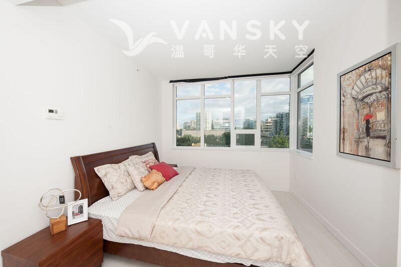 列治文三号路三房两卫公寓出租