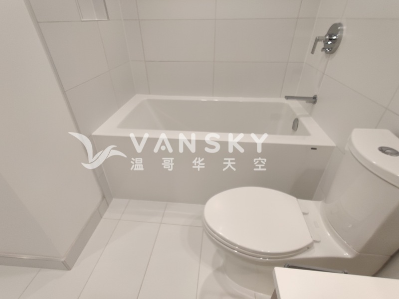 Lougheed近天车两房公寓找室友