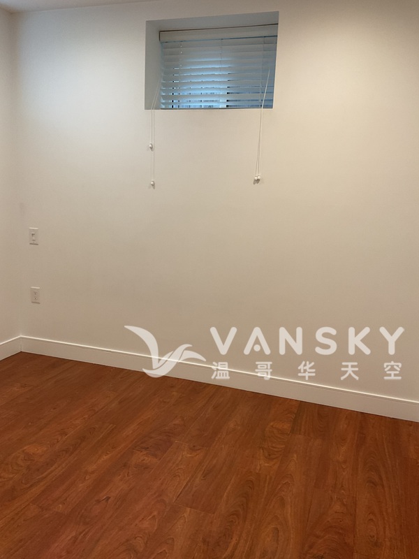 温东半地下室2房1厅出租