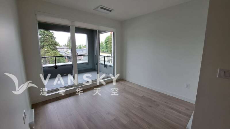 本拿比Edmonds SkyTrain 附近一房电梯公寓