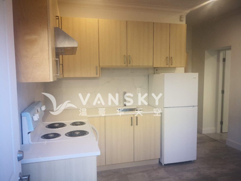 Metro town一室一厅半地下