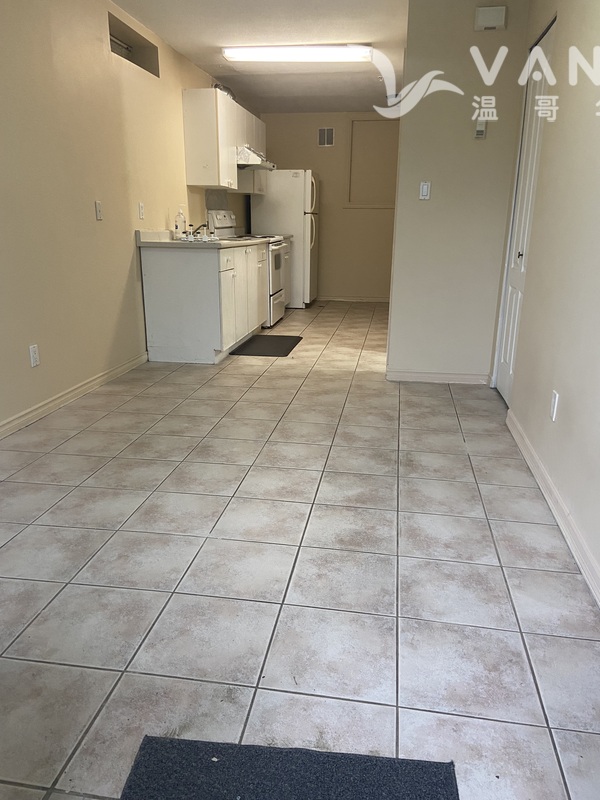 近Rupurt天车站独立一房